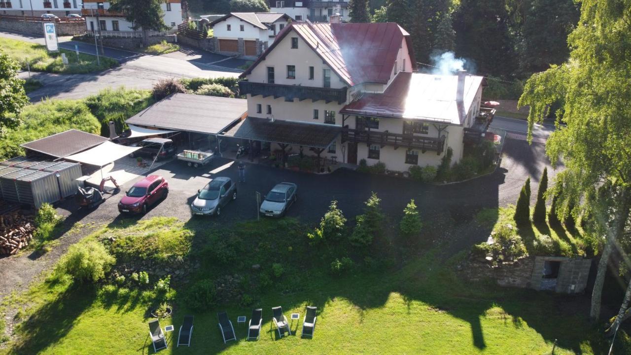 Pension Aura Spicak, Nektere Pokoje Se Saunou Železná Ruda Eksteriør bilde