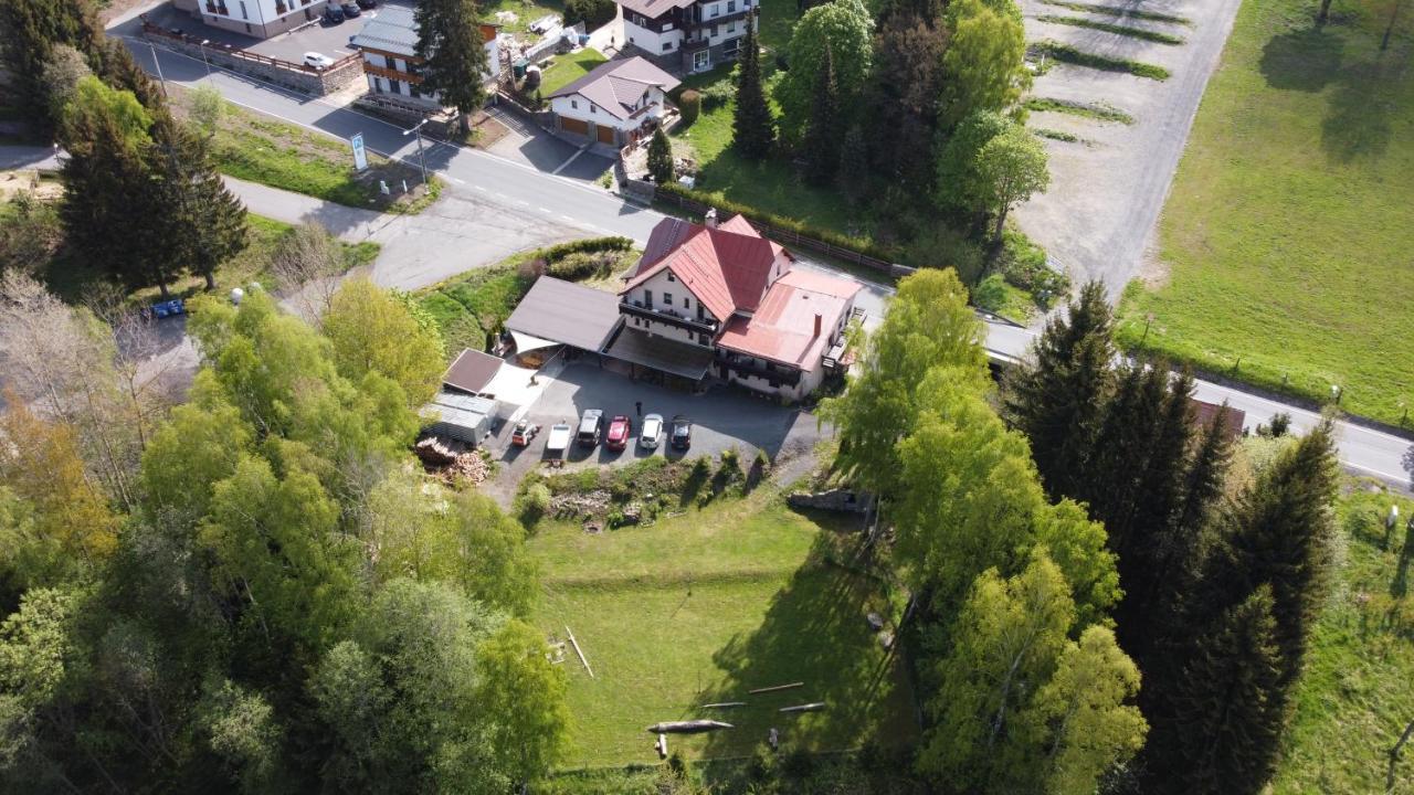 Pension Aura Spicak, Nektere Pokoje Se Saunou Železná Ruda Eksteriør bilde